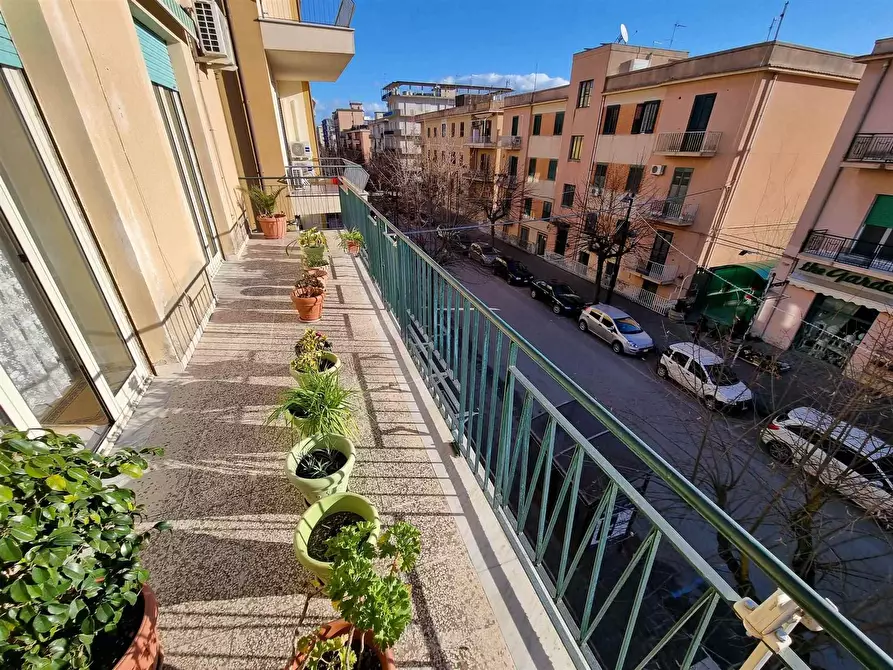 Immagine 1 di Appartamento in vendita  in corso Sicilia a San Cataldo