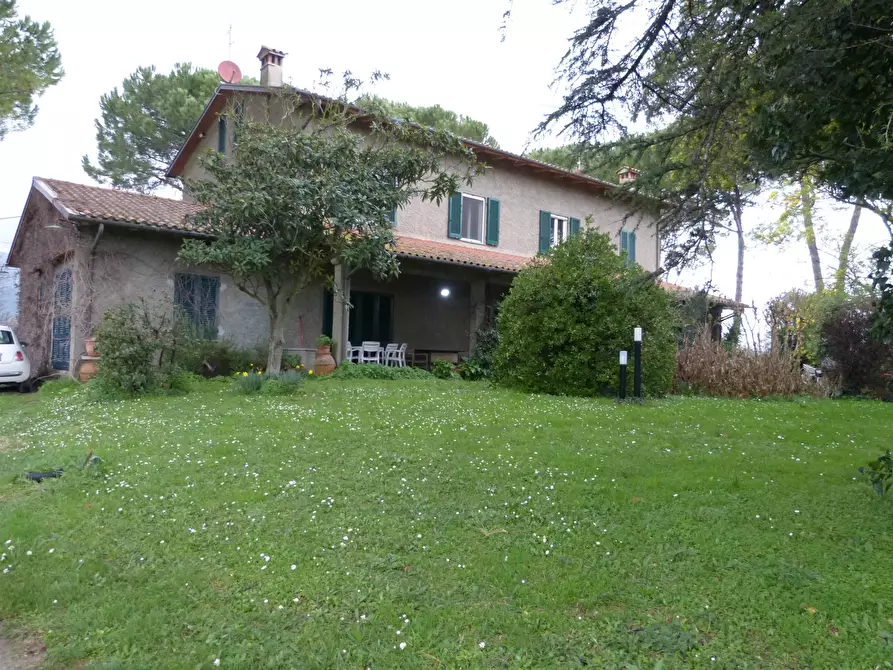 Immagine 1 di Casa indipendente in vendita  a Cascina