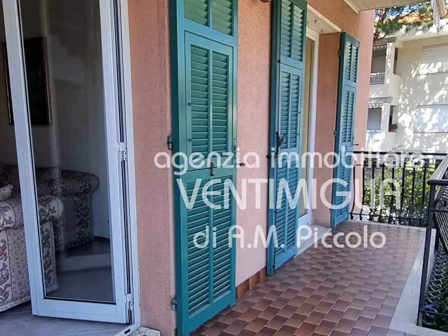 Immagine 1 di Appartamento in vendita  in Via Aldo Moro a Bordighera