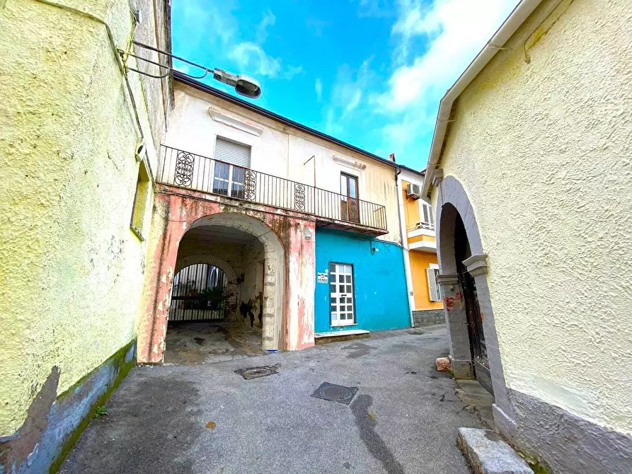 Immagine 1 di Appartamento in vendita  in VIA CHIESA a Cancello Ed Arnone