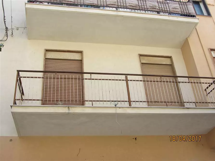 Immagine 1 di Appartamento in vendita  in via Cola Di Rienzo a Favara