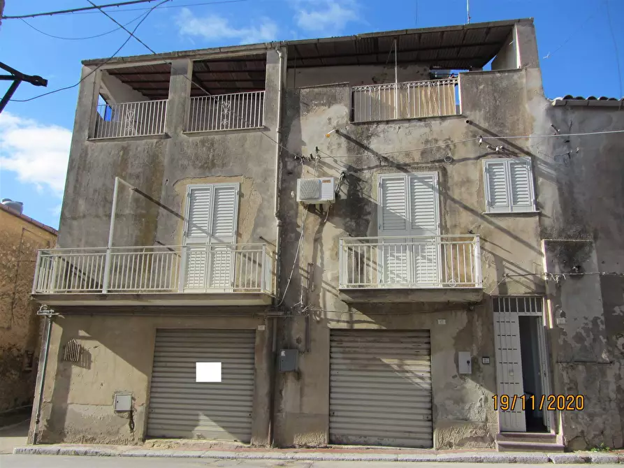Immagine 1 di Casa indipendente in vendita  a Camastra