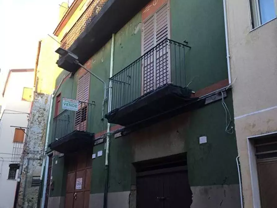 Immagine 1 di Casa indipendente in vendita  a Naro