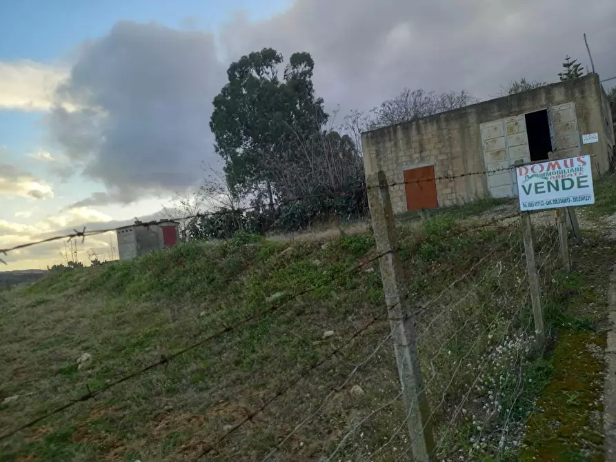 Immagine 1 di Terreno edificabile in vendita  a Camastra
