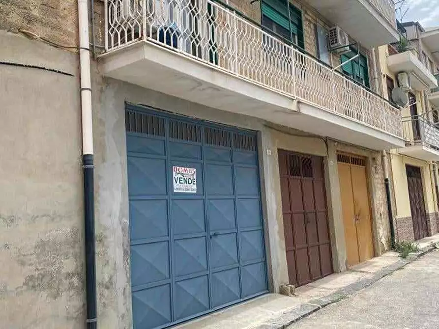 Immagine 1 di Appartamento in vendita  a Naro
