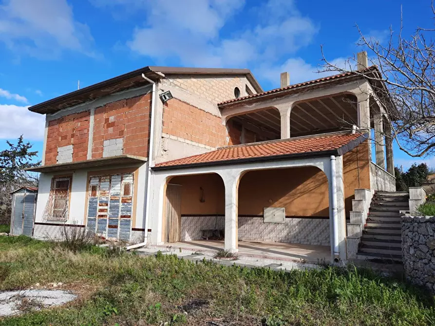 Immagine 1 di Villa in vendita  a Campobello Di Licata