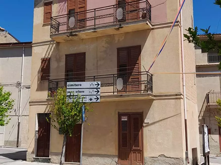 Immagine 1 di Casa indipendente in vendita  a Campobello Di Licata