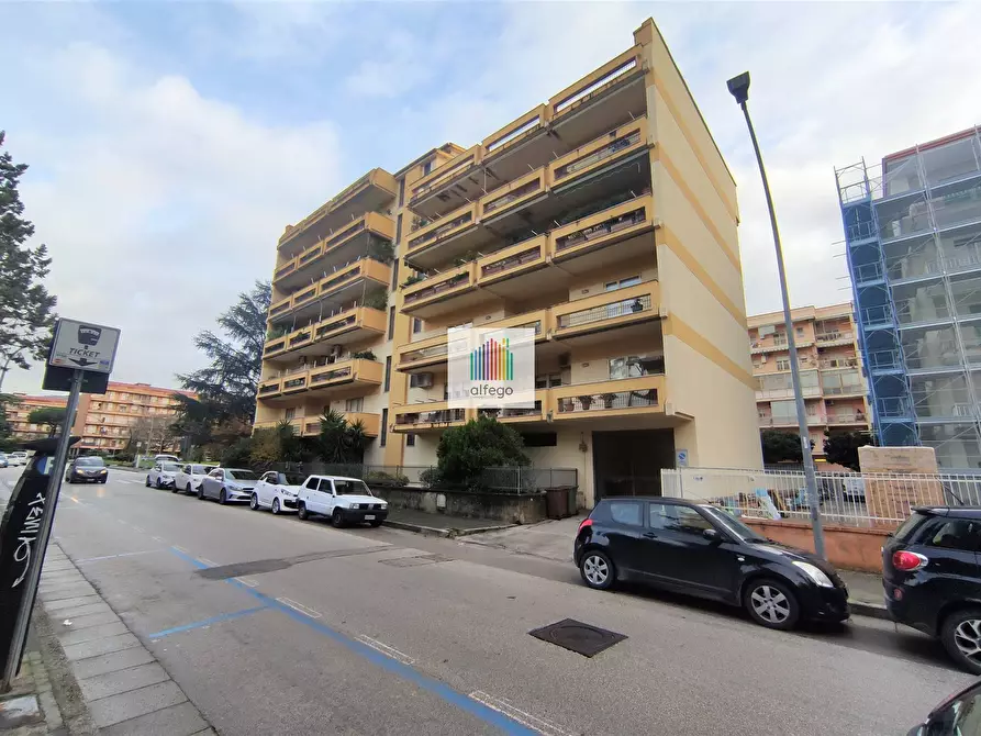 Immagine 1 di Appartamento in vendita  in VIA CARLO CORNACCHIA a Caserta