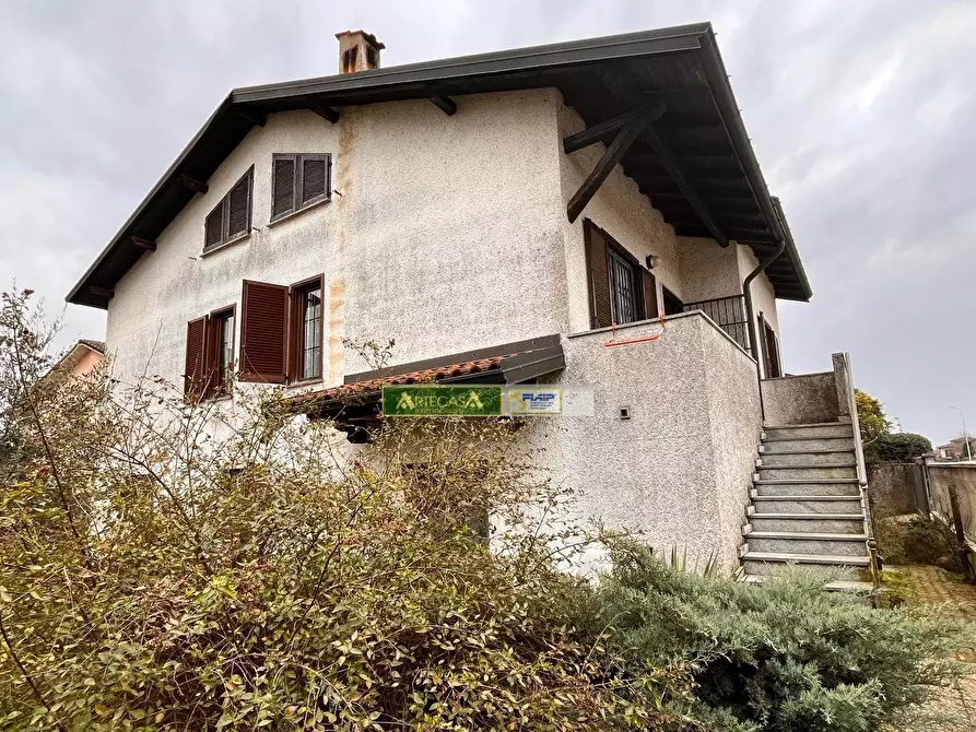 Immagine 1 di Villa in vendita  a Gambolo'