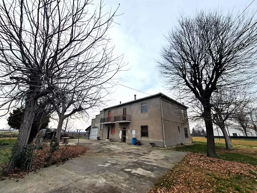 Immagine 1 di Casa indipendente in vendita  a Fusignano