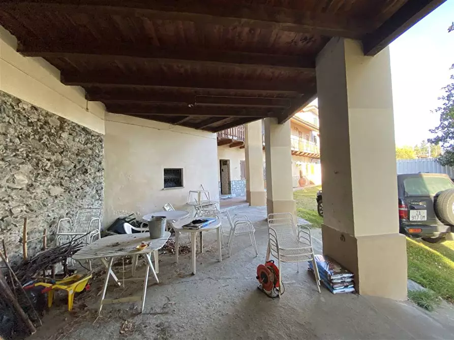 Immagine 1 di Casa indipendente in vendita  in Strada ai Losani a Pinerolo