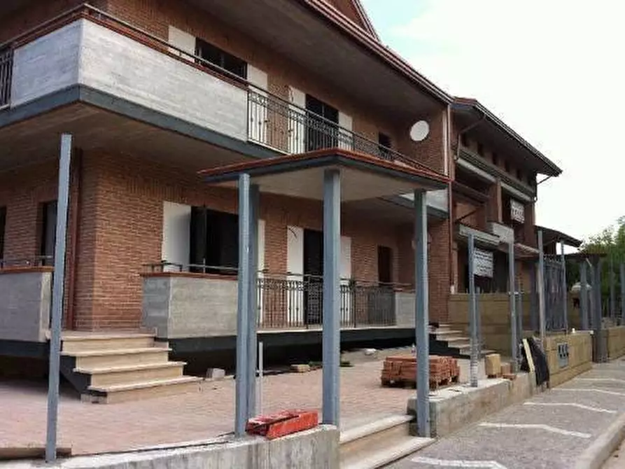 Immagine 1 di Villa in vendita  in contrada archi a Avellino