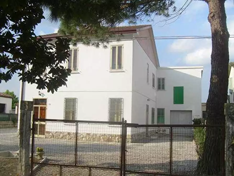 Immagine 1 di Casa indipendente in vendita  in via Ferrara a Goro