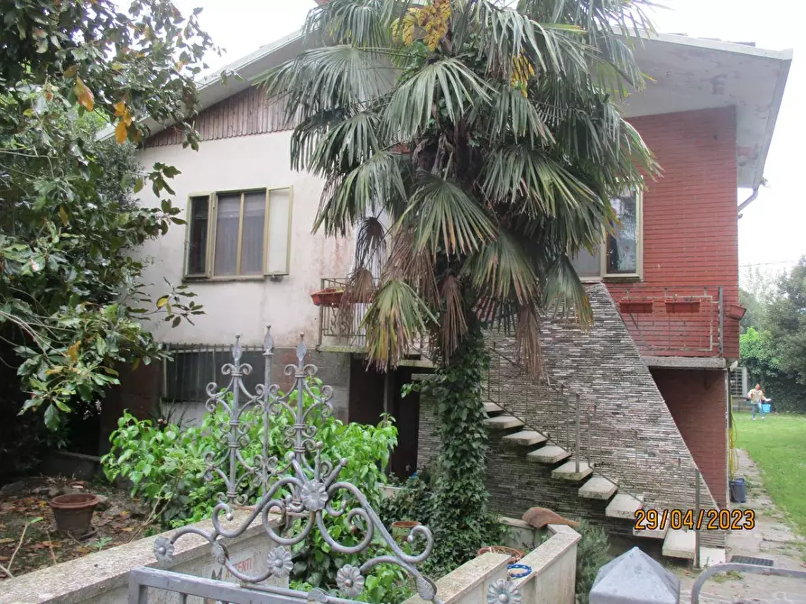 Immagine 1 di Casa indipendente in vendita  in Via Garibaldi a Goro