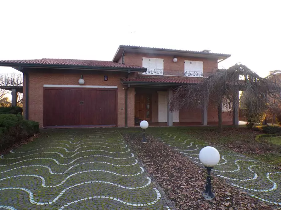 Immagine 1 di Villa in vendita  in Via Lidi Ferrararesi a Goro