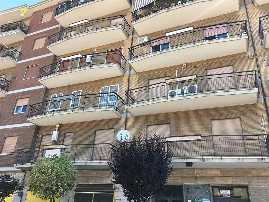 Immagine 1 di Appartamento in vendita  in viale lincoln a Caserta