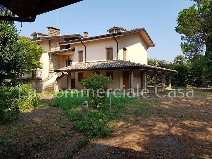Immagine 1 di Villa in vendita  a Mogliano Veneto