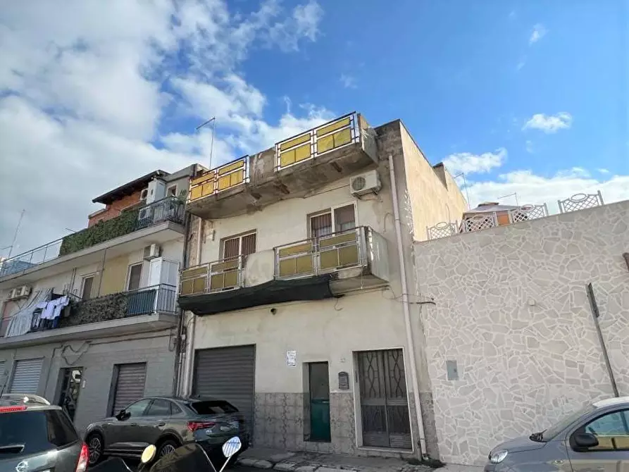 Immagine 1 di Palazzo in vendita  a Taranto