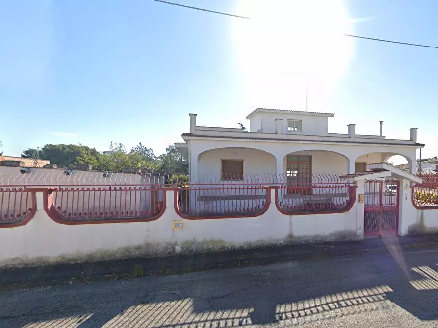 Immagine 1 di Villa in vendita  a Taranto