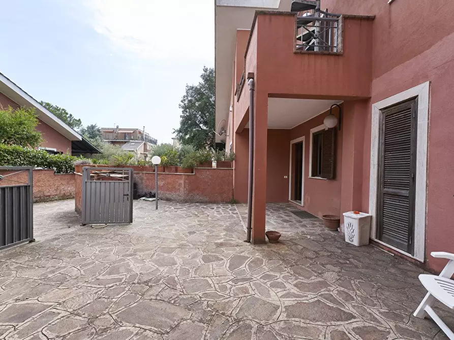Immagine 1 di Villa in vendita  in Via Ardeatina a Anzio