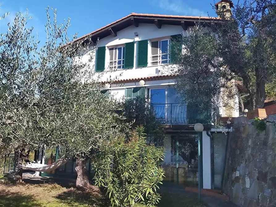 Immagine 1 di Villa in vendita  a Bordighera