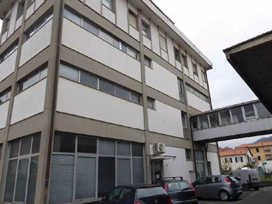 Immagine 1 di Palazzo in vendita  in Via Parma a Chiavari