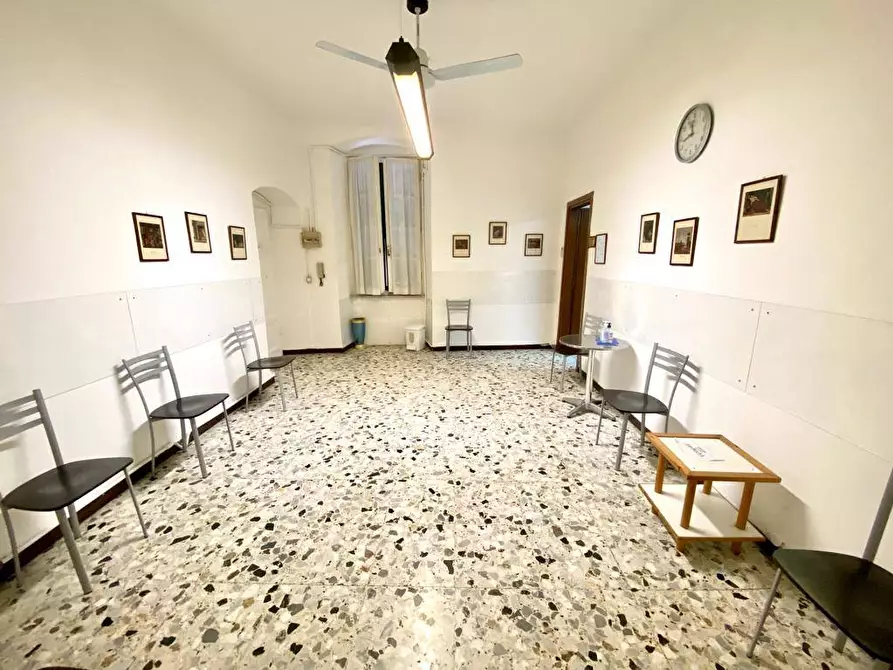 Immagine 1 di Ufficio in affitto  a Sarzana