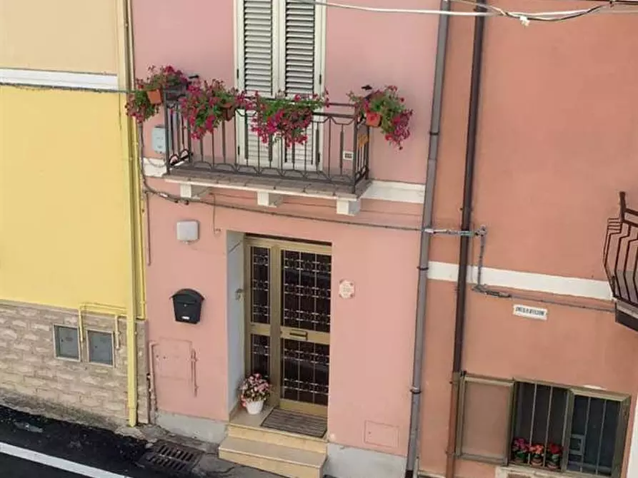 Immagine 1 di Appartamento in vendita  in Viale Cesare Battisti a Arielli