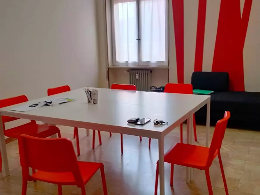 Immagine 1 di Ufficio in affitto  a Brescia