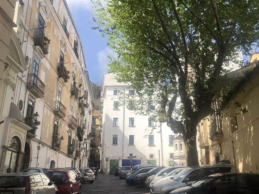 Immagine 1 di Appartamento in vendita  in VIA DEI CANALI a Salerno