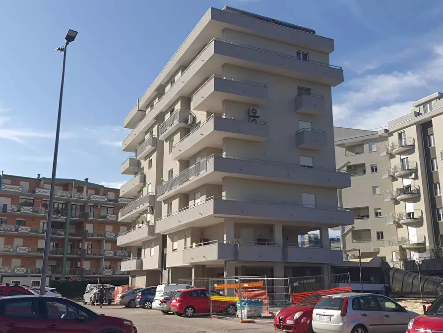Immagine 1 di Appartamento in vendita  in Via Monsignor Aniello Vicinanza a Battipaglia