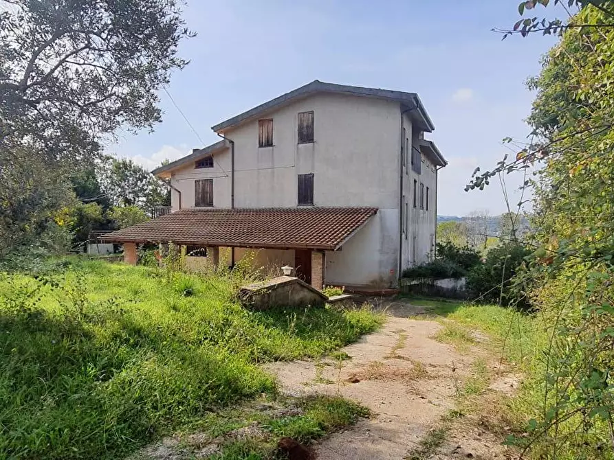Immagine 1 di Villa in vendita  in VIA SERRONI a Castiglione Del Genovesi