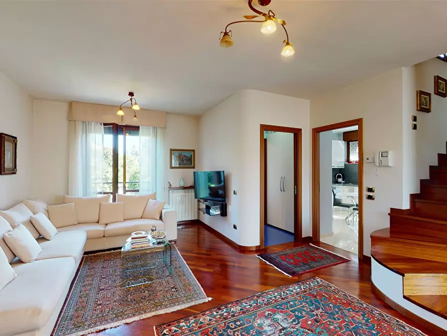 Immagine 1 di Appartamento in vendita  in VIA ERITREA a Gallarate