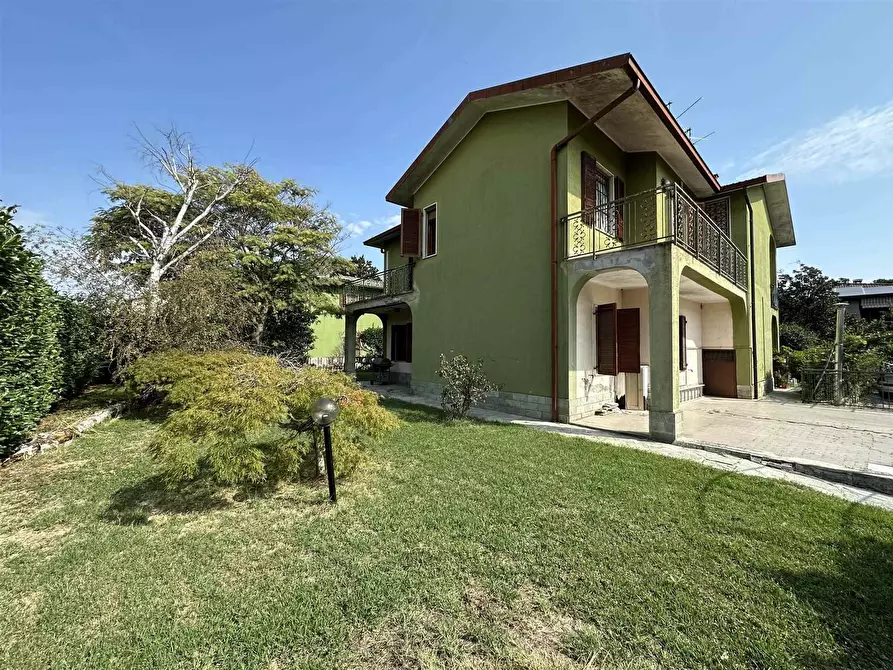 Immagine 1 di Villa in vendita  in Via Alcide De Gasperi a Graffignana