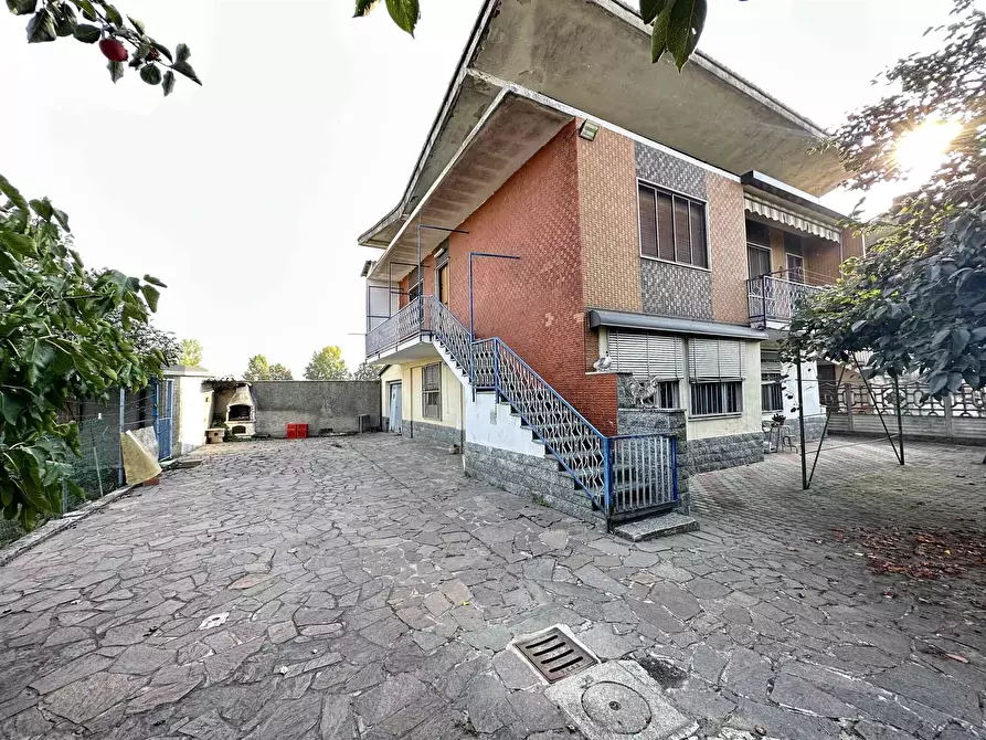 Immagine 1 di Villa in vendita  in Via S.Angelo a Graffignana