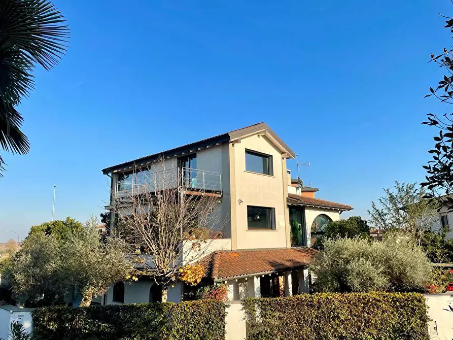Immagine 1 di Villa in vendita  in Via Sant'Angelo a Graffignana