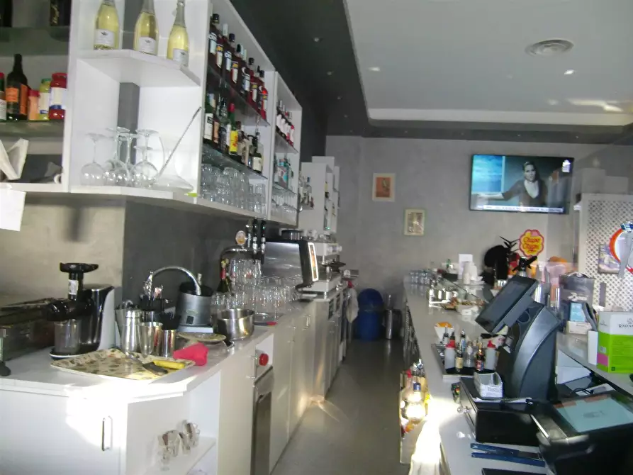 Immagine 1 di Bar / Ristorante in vendita  a Milano