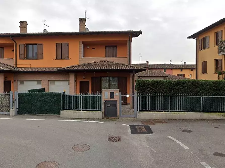 Immagine 1 di Villa in vendita  a Pieranica