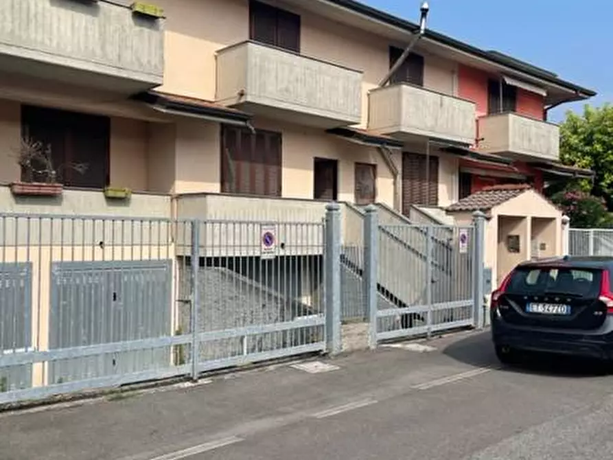 Immagine 1 di Villa in vendita  in via Falcone e borsellino a Brembio