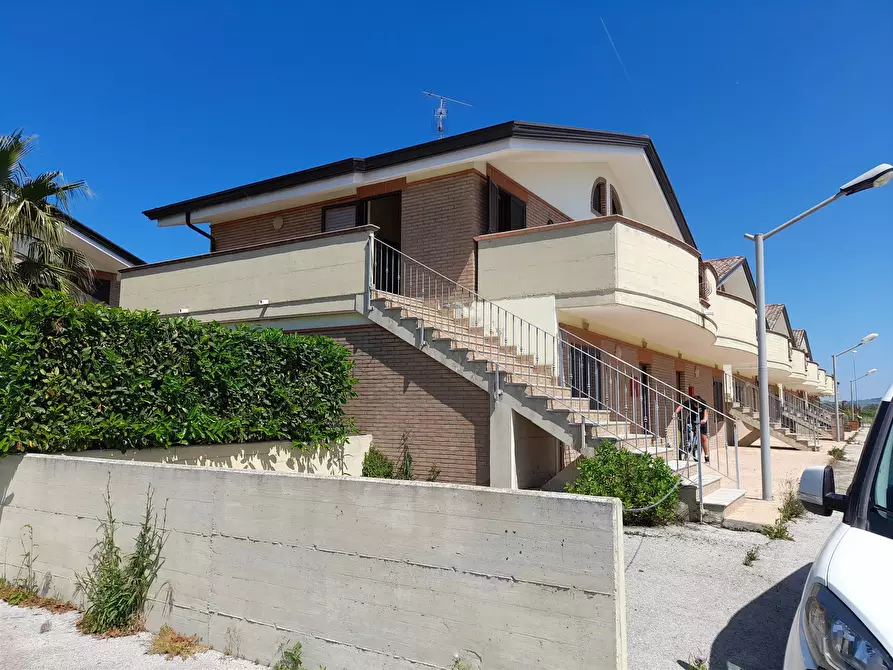Immagine 1 di Appartamento in vendita  in Zona Costa verde a Montenero Di Bisaccia