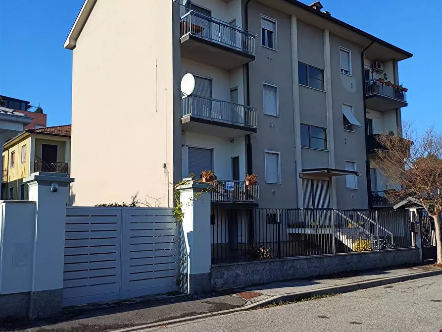 Immagine 1 di Appartamento in vendita  in VIA SAN GIOVANNI BOSCO a Sant'angelo Lodigiano