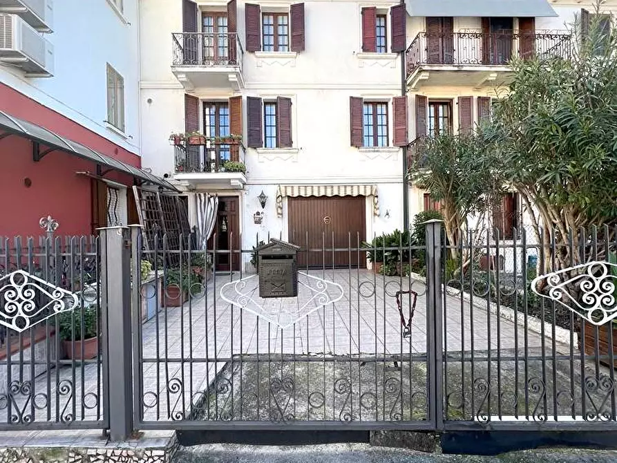 Immagine 1 di Villa in vendita  a Borgo Mantovano
