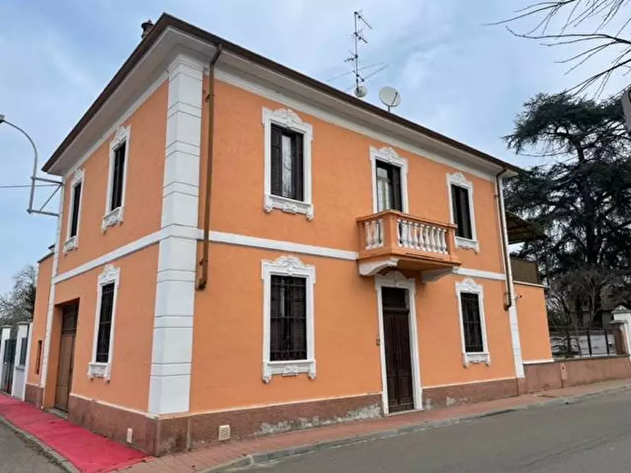 Immagine 1 di Casa indipendente in vendita  a Alagna