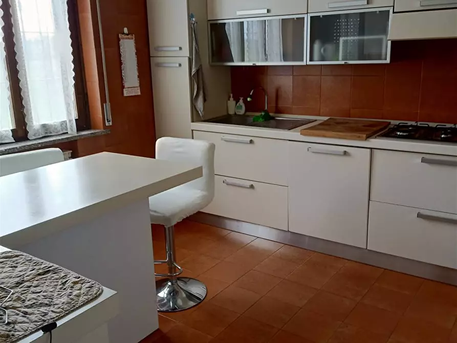 Immagine 1 di Villa in vendita  a Agazzano