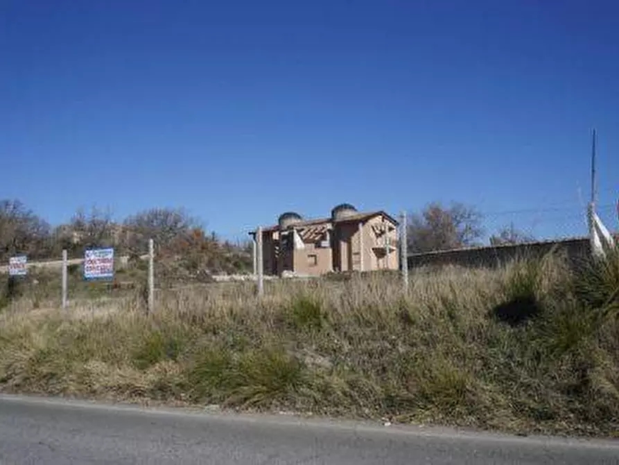 Immagine 1 di Villa in vendita  a Belsito
