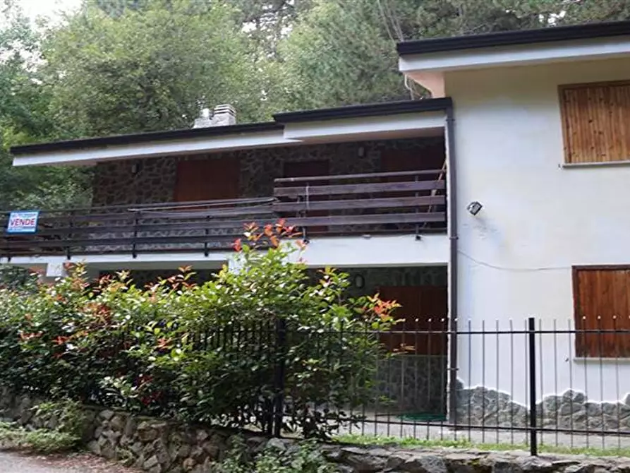 Immagine 1 di Casa indipendente in vendita  a Spezzano Della Sila