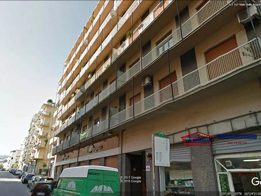 Immagine 1 di Appartamento in vendita  in Viale della Repubblica a Cosenza