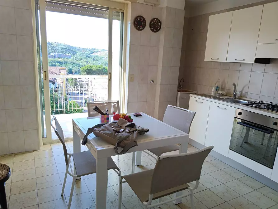 Immagine 1 di Appartamento in vendita  a Cosenza