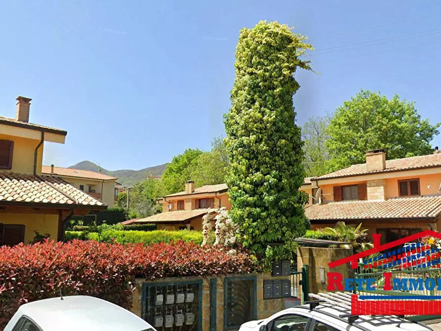 Immagine 1 di Villa in vendita  in zona Malvitani a Altilia