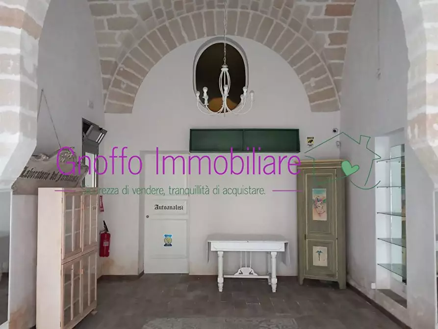 Immagine 1 di Negozio in affitto  in Via Dei Mille a Trapani